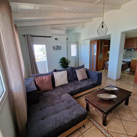 Astra Sea View Apartment, Sea Front Kokkini Hani Exteriör bild