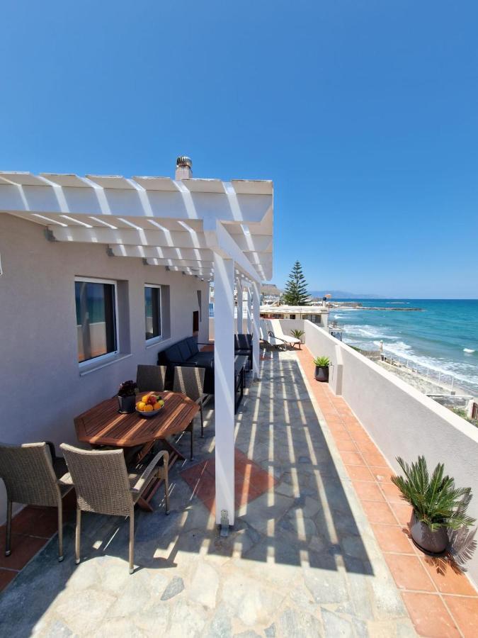 Astra Sea View Apartment, Sea Front Kokkini Hani Exteriör bild